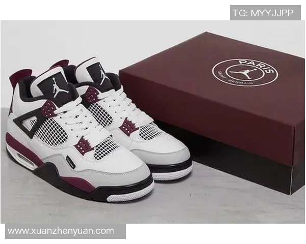 足球明星白衬衫时尚搭配女款图片展示引领潮流风尚 足球明星白衬衫时尚搭配女款图片展示引领潮流风尚